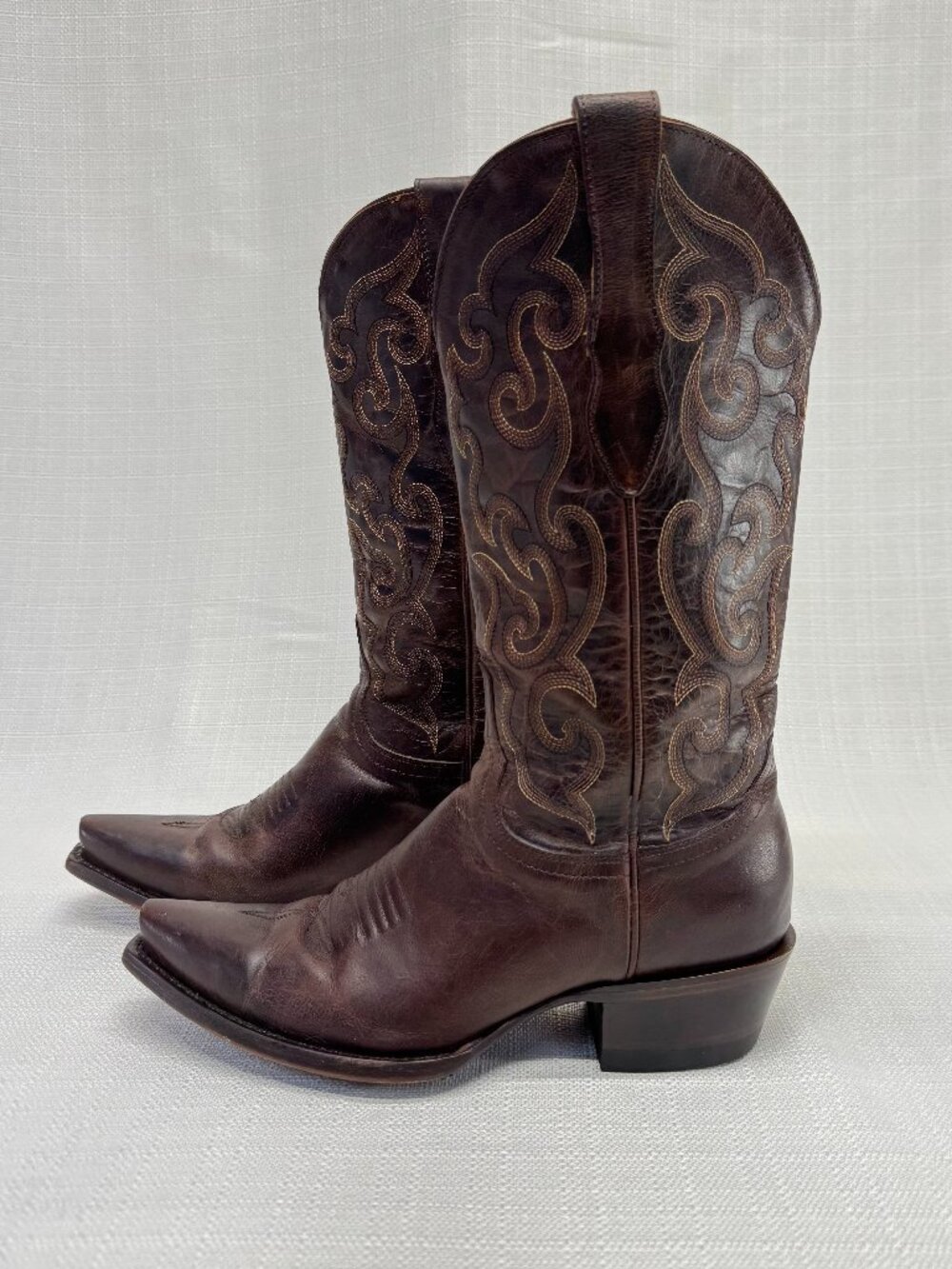 Cavender’s Women’s Brown Leather Western Boots Snip Toe Embroidered Size 6.5